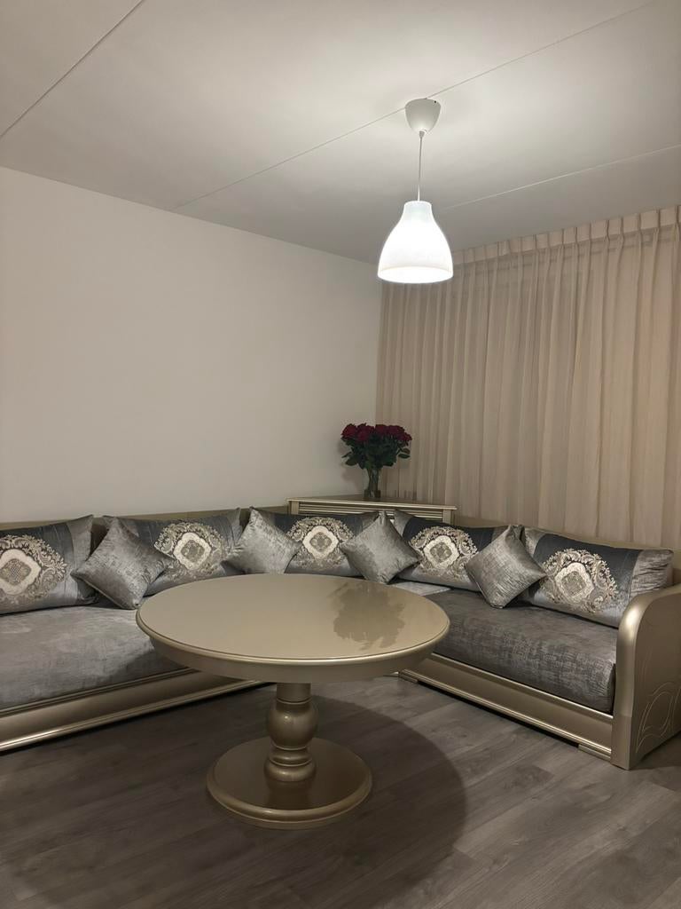 Gloednieuwe Marokkaanse Sedari Inclusief Tafel, Ophalen, Zo goed als nieuw