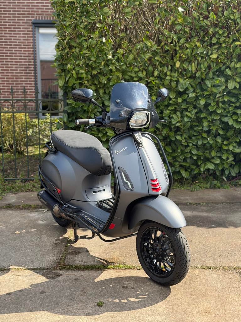 Vespa Sprint 2023 80CC, Ophalen, Overige modellen, Maximaal 45 km/u, Zo goed als nieuw