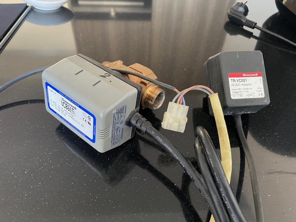 Honeywell zoneregelklep VC8615 compleet, Gebruikt, Minder dan 30 cm, Overige typen, Minder dan 60 cm