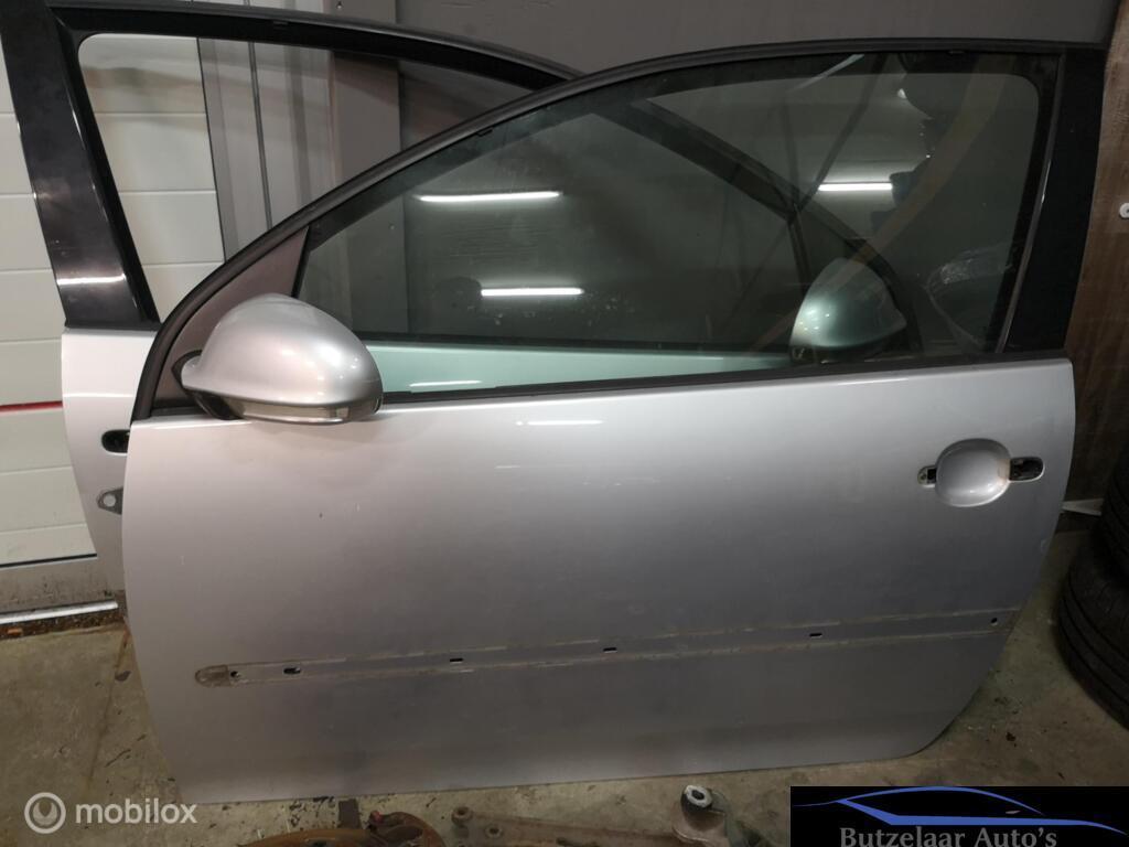 Portier links+rechts Golf5 GTI ('03-'08) Grijs, Ophalen, Gebruikt, Voor, Volkswagen