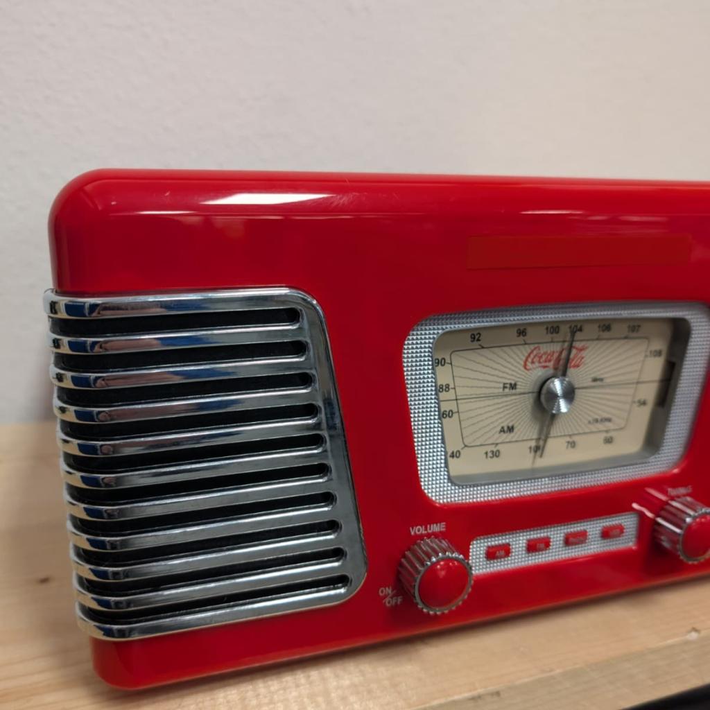 Coca Cola radio met USB met speakers - Verzamel item!, Ruilrijk, Zo goed als nieuw, Info@ruilrijk.nl, Neerstraat 60, 6041 KD Roermond