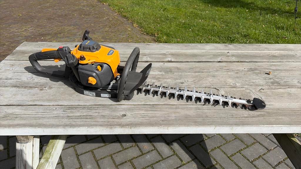 Stiga SHT 660 benzine heggenschaar, Tuin en Terras, Heggenscharen, Ophalen, Zo goed als nieuw, Benzine