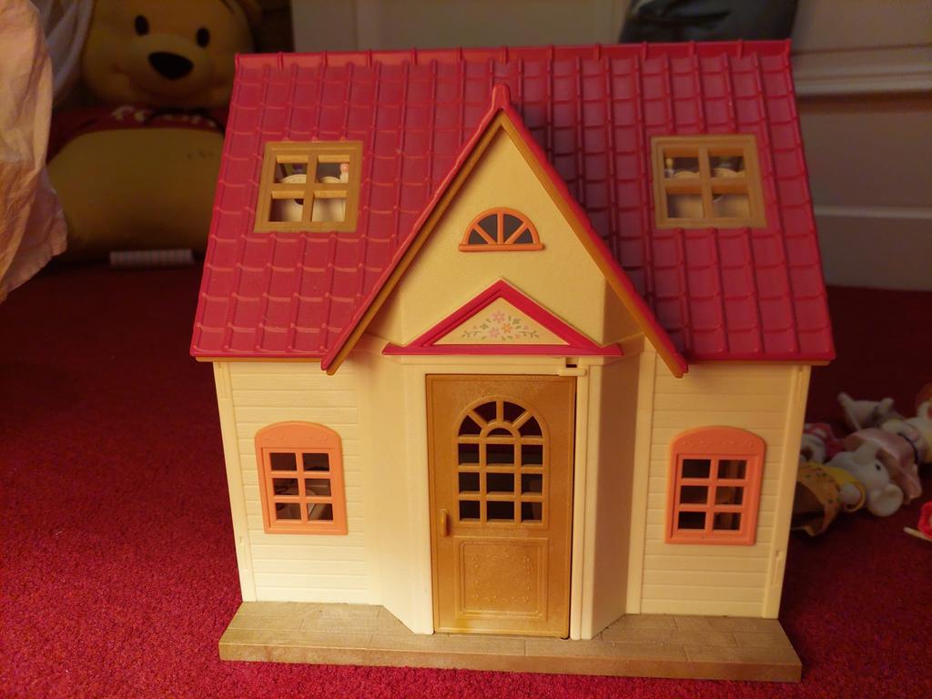 Sylvanian families huis met eettafel en 2 stapelbedjes, Kinderen en Baby's, Speelgoed | Poppenhuizen, Ophalen, Zo goed als nieuw