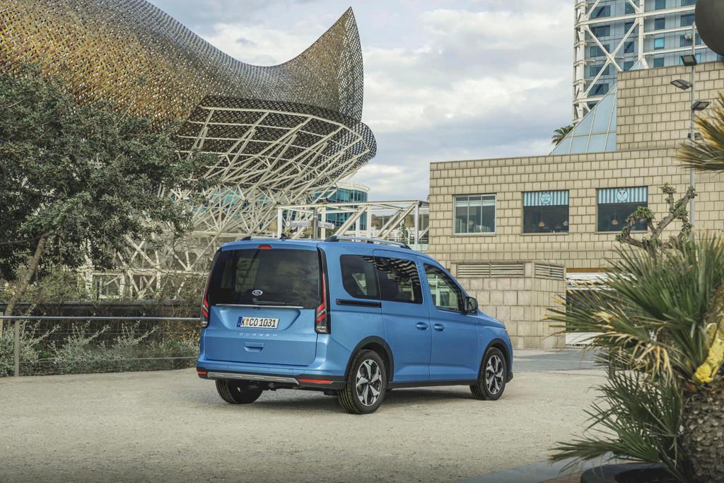 Ford Tourneo Connect 1.5 EcoBoost PHEV L2 Trend | 7-Persoons, Auto's, Stof, 1498 cc, Euro 6, 4 cilinders