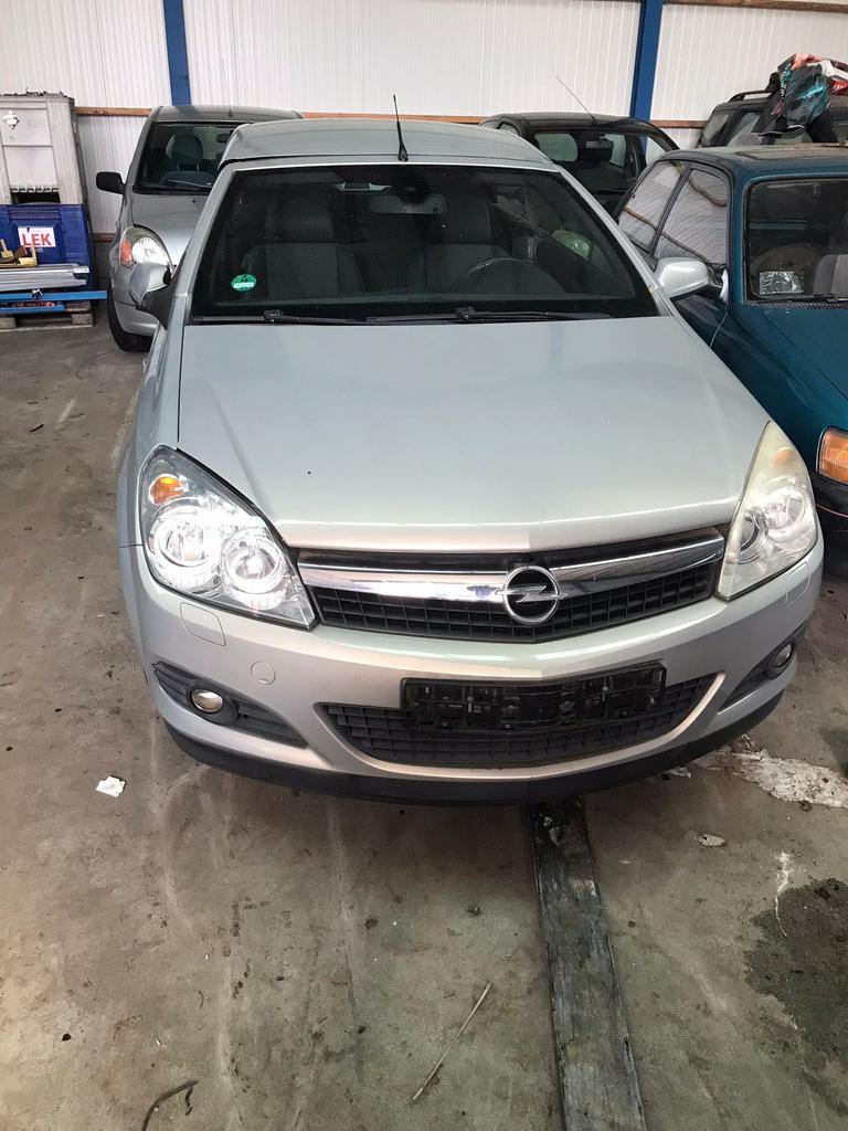 Opel Astra H Cabrio compleet voor onderdelen, Auto-onderdelen, Ophalen, Gebruikt, Achterklep, Voor