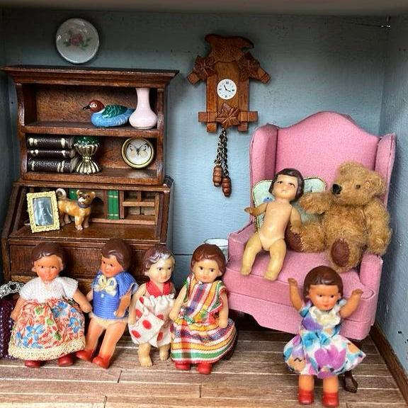 Oude poppetjes 6 stuks 6cm, Ophalen of Verzenden, Gebruikt, Poppenhuis