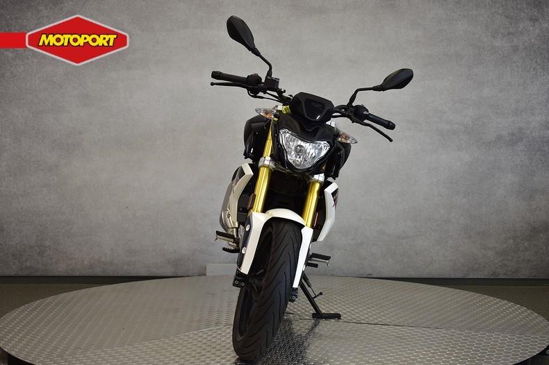 BMW G 310 R (bj 2017) - foto 3