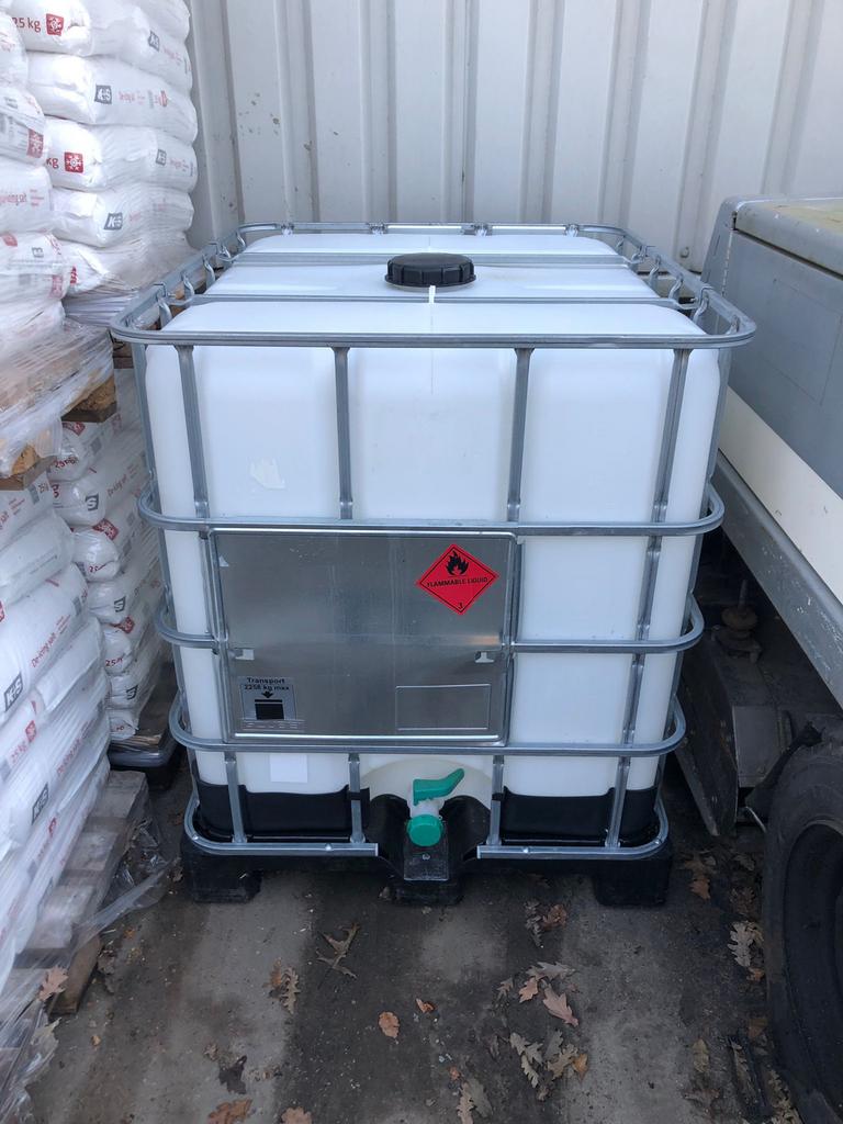 4x IBC vaten 1000L met dop en kraan, 150 liter of meer, Ophalen, Zo goed als nieuw, Kunststof