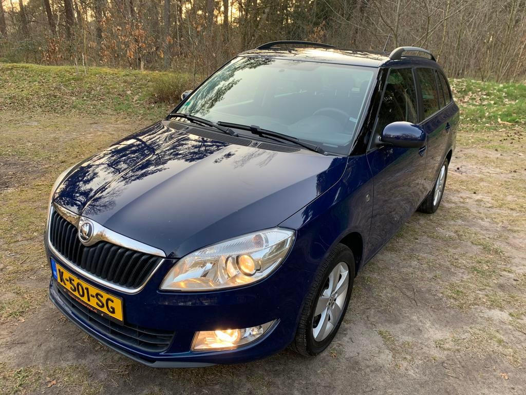 Skoda Fabia Combi 1.2 TSI 63KW 2013 Blauw, Auto's, Voorwielaandrijving, Stof, 40 €/maand, 4 cilinders