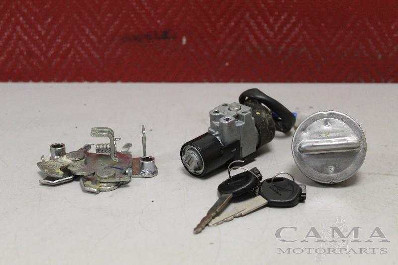 SLOTENSET PCX 150 2012-2013 (PCX150 JF28 / KF12 / KF15), Dhr. S. di Majo, Gebruikt, Info@cama-motorparts.nl, P.J. Troelstraweg 8 8
3144 CX  MAASSLUIS, NL