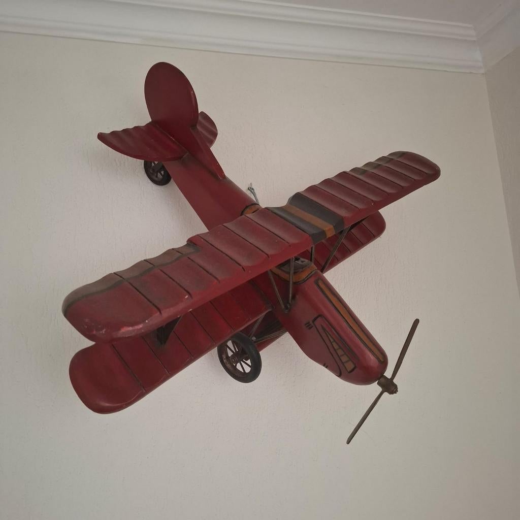 Decoratief houten dubbeldekker vliegtuig, Ophalen