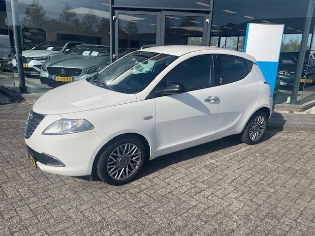 Lancia Ypsilon 0.9 TwinAir Gold, Euro 5, 86 pk, Gebruikt, Wit
