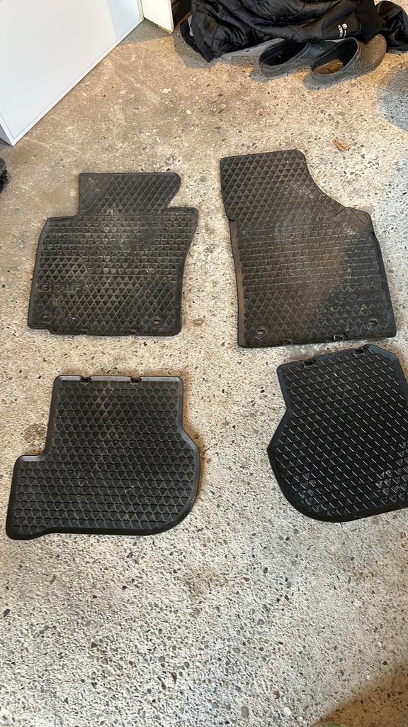 Set automatten Volkswagen Golf 5, Ophalen, Zo goed als nieuw