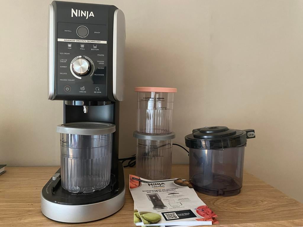 Ninja Creami Deluxe 10-in-1 + extra bakjes, Ophalen of Verzenden, Zo goed als nieuw