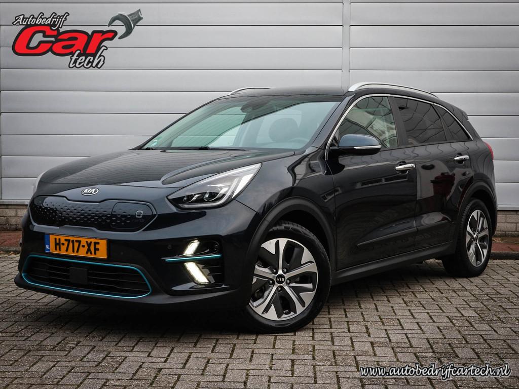 Kia e-Niro ExecutiveLine 64 kWh | Clima | Cruise | Navi | Le, Gebruikt, Zwart, 1712 kg, Blauw