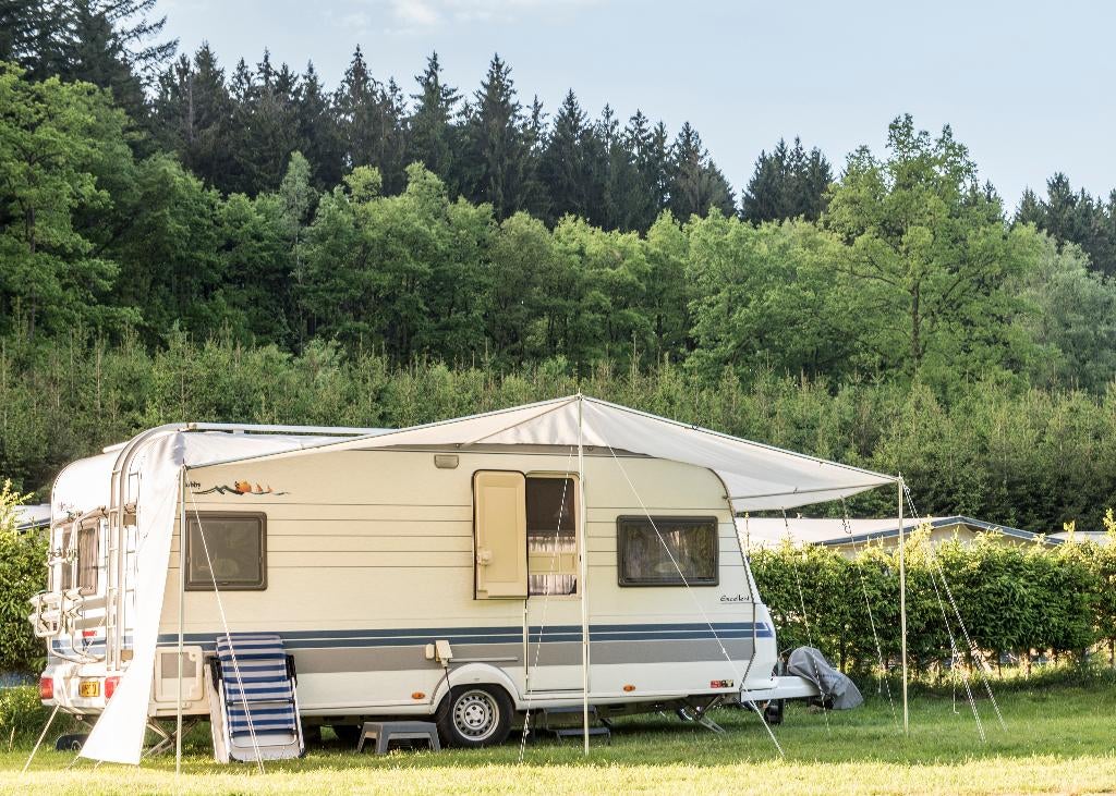 Hobby Caravan 495 FUE Excellent incl mover + voortent, Caravans en Kamperen, Ringverwarming, Rondzit, Hobby, Frans bed