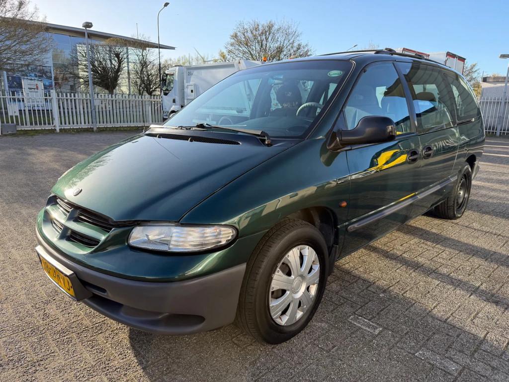 Chrysler Grand Voyager 2.4i SE + 7 SEATS + AIRCO + APK / TUV, Stof, 150 pk, Chrysler, Handgeschakeld
