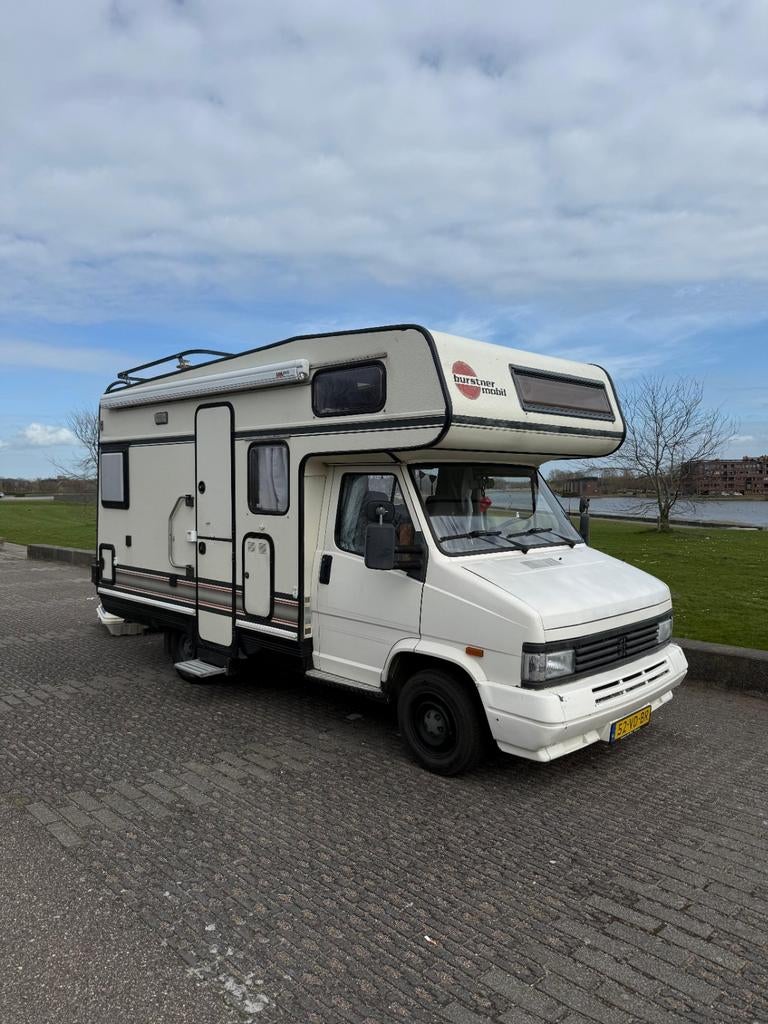Peugot j5 camper, Caravans en Kamperen, Campers, Buscamper of Camperbus, Ringverwarming, Fietsendrager, Diesel