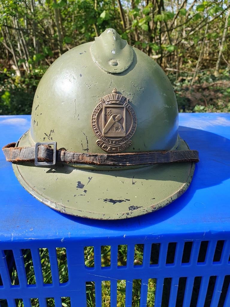 Belgische M 20 Luchtbeschermingshelm - Goede Staat, Verzamelen, Ophalen of Verzenden