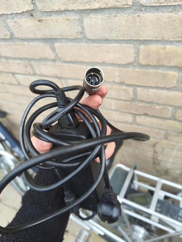 Verschillende opladers sparta, gazelle, tranzx, stella, Fietsen en Brommers, Ophalen of Verzenden