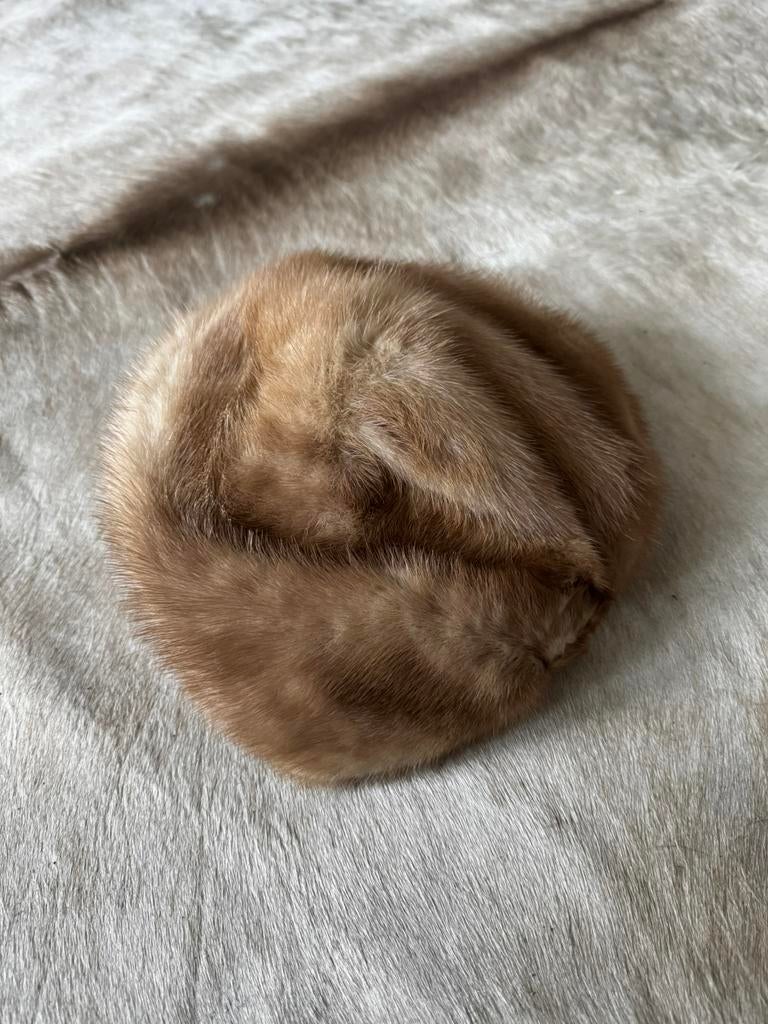 Vintage bontmuts – echt bont – bruin – retro dames hoed, Kleding | Dames, Ophalen of Verzenden, Zo goed als nieuw, Hoed