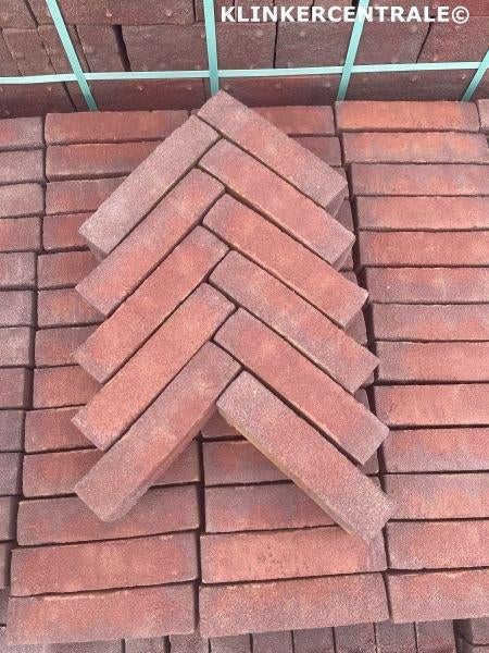 24626ykvt opruiming bedrijfsterrein korting restanten.