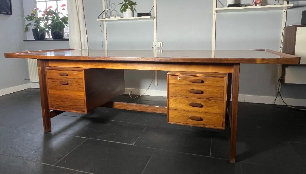 Groot Arne Vodder directiebureau, 225 m lang., Huis en Inrichting, Ophalen, Overige typen, Gebruikt, Scandinavisch