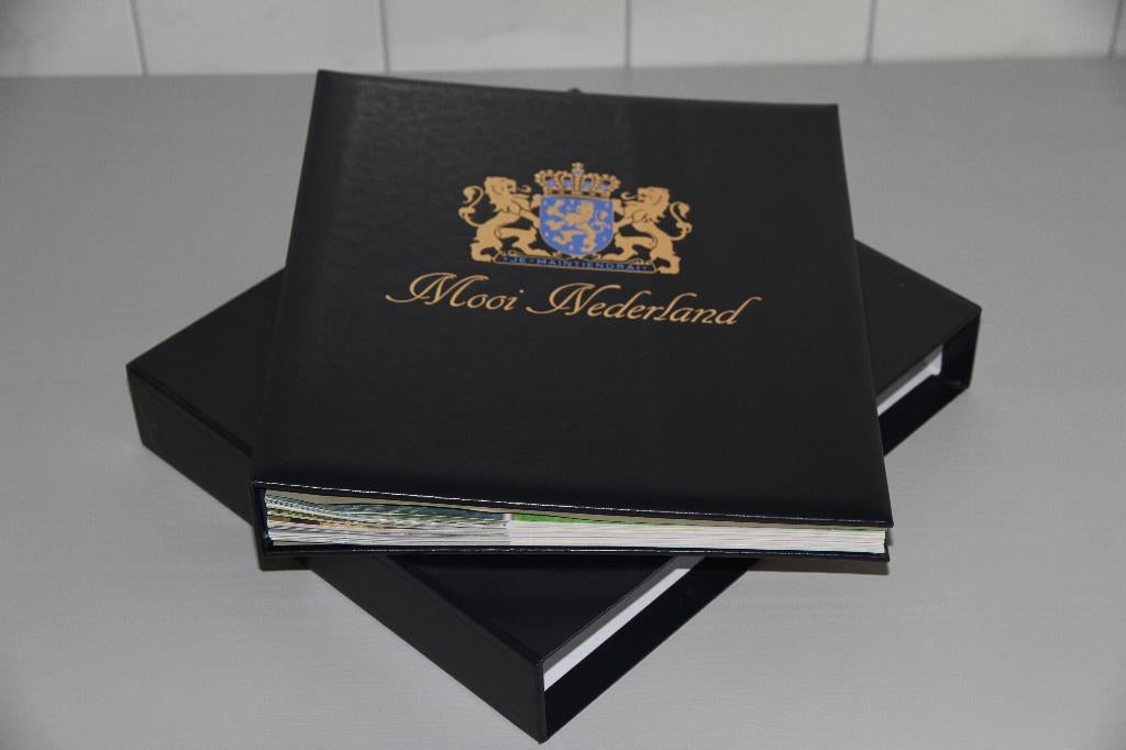 DAVO DeLuxe album Mooi Nederland met supplementen 2005-2012, Ophalen of Verzenden, Verzamelalbum