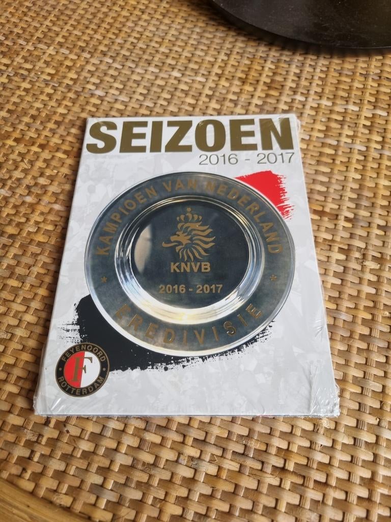 Feyenoord DVD - Kampioen 2016-2017, Alle leeftijden, Ophalen of Verzenden, Zo goed als nieuw, Voetbal