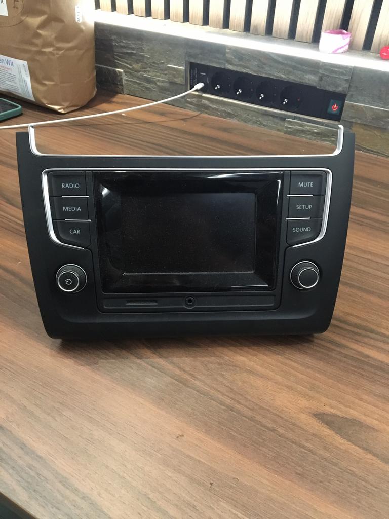 Radio vw polo v facelift 6c0035885c Color, Ophalen of Verzenden, Zo goed als nieuw
