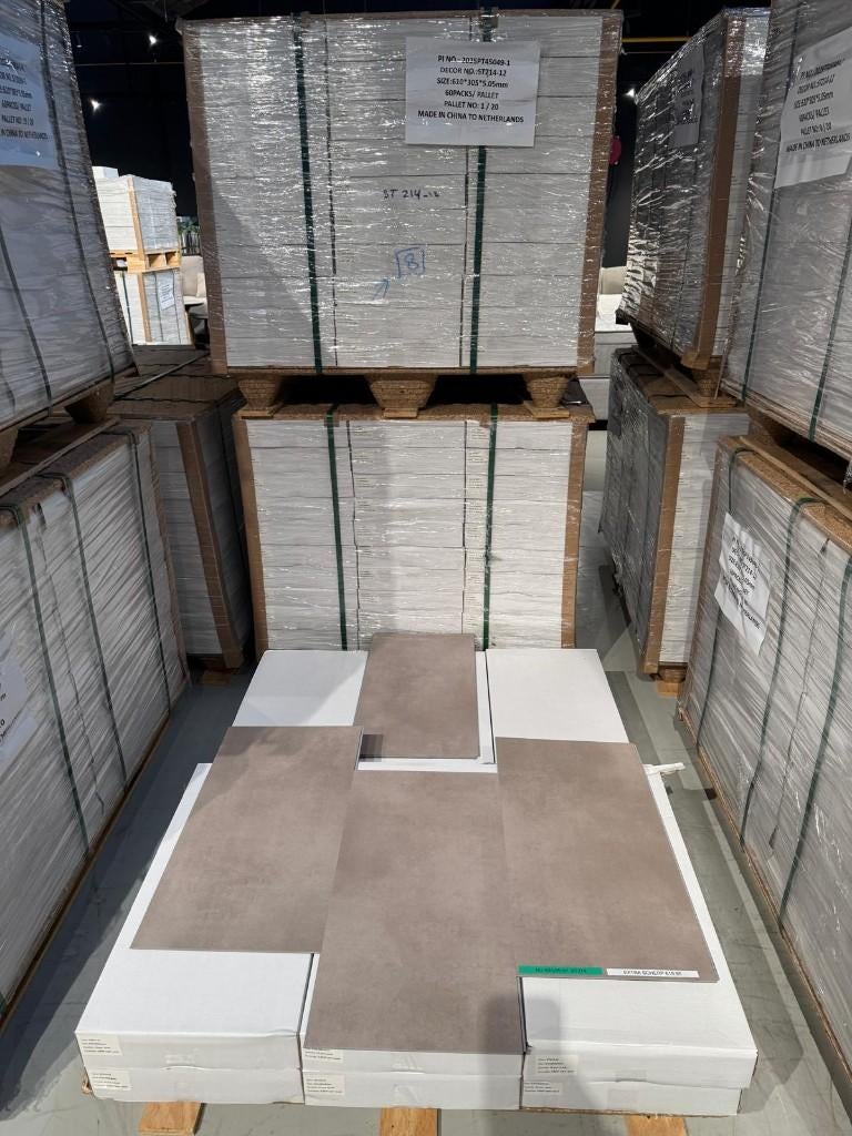 Direct ophalen | PVC tegel klik | PVC Vloer | Utrecht, Ophalen, PVC tegel, 75 m² of meer, 4131 NH