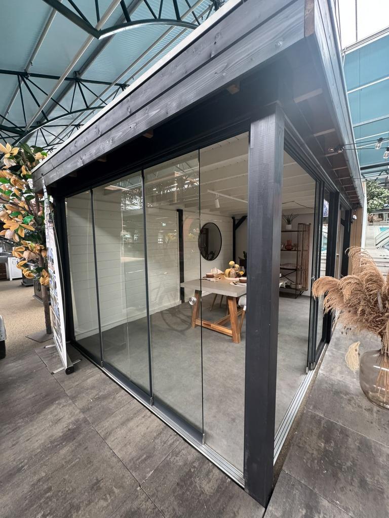 Showmodel Tuinhuis Lugarde | Maatwerk - OP = OP, Tuin en Terras, Tuinhuizen, Ophalen, 200 tot 400 cm, Zo goed als nieuw, 500 cm of meer