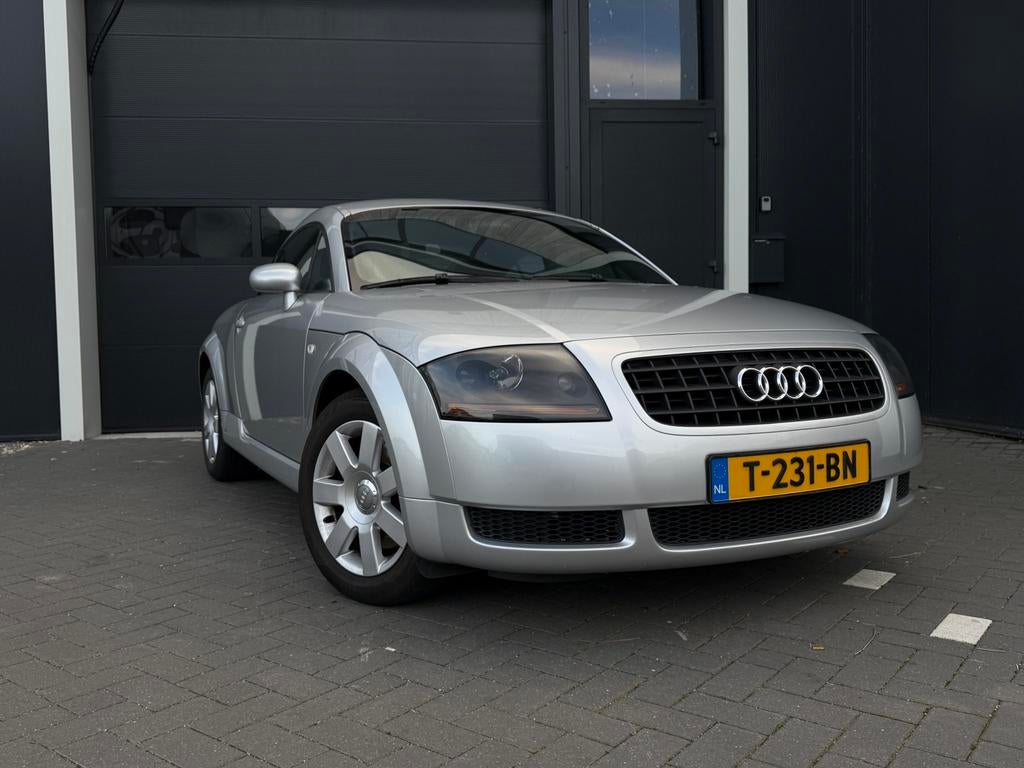 Audi TT 1.8 T Coupe 110KW 2004 Grijs, Auto's, Audi, Bedrijf, TT, Airbags, Airconditioning, Alarm, Centrale vergrendeling, Climate control