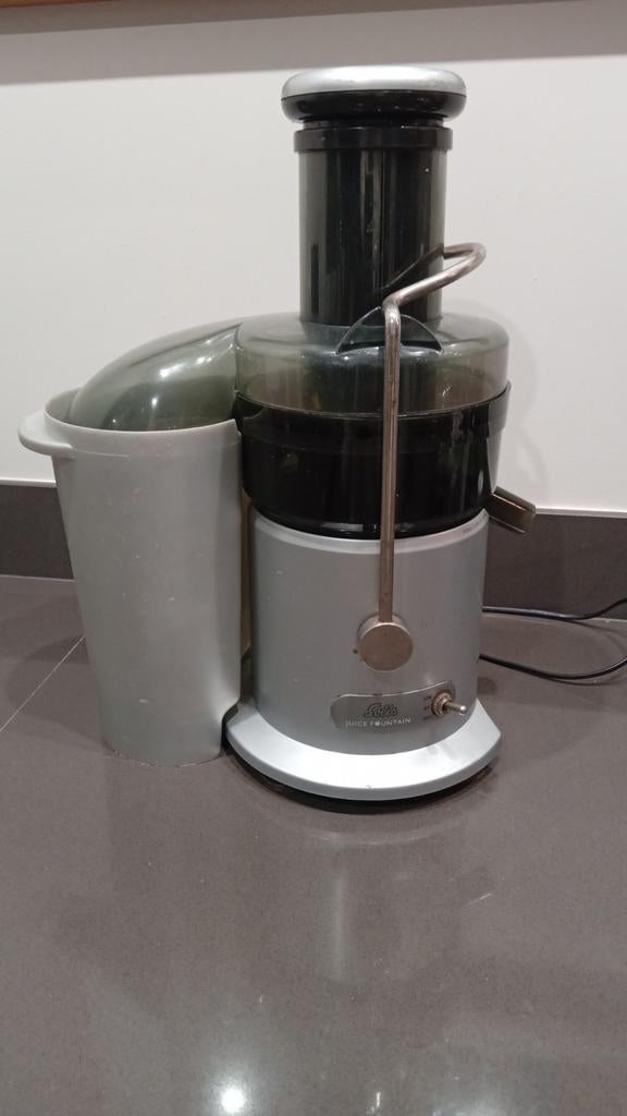 Slowjuicer, grijs. SOLIS 2 standen., Witgoed en Apparatuur, Juicers, Ophalen of Verzenden