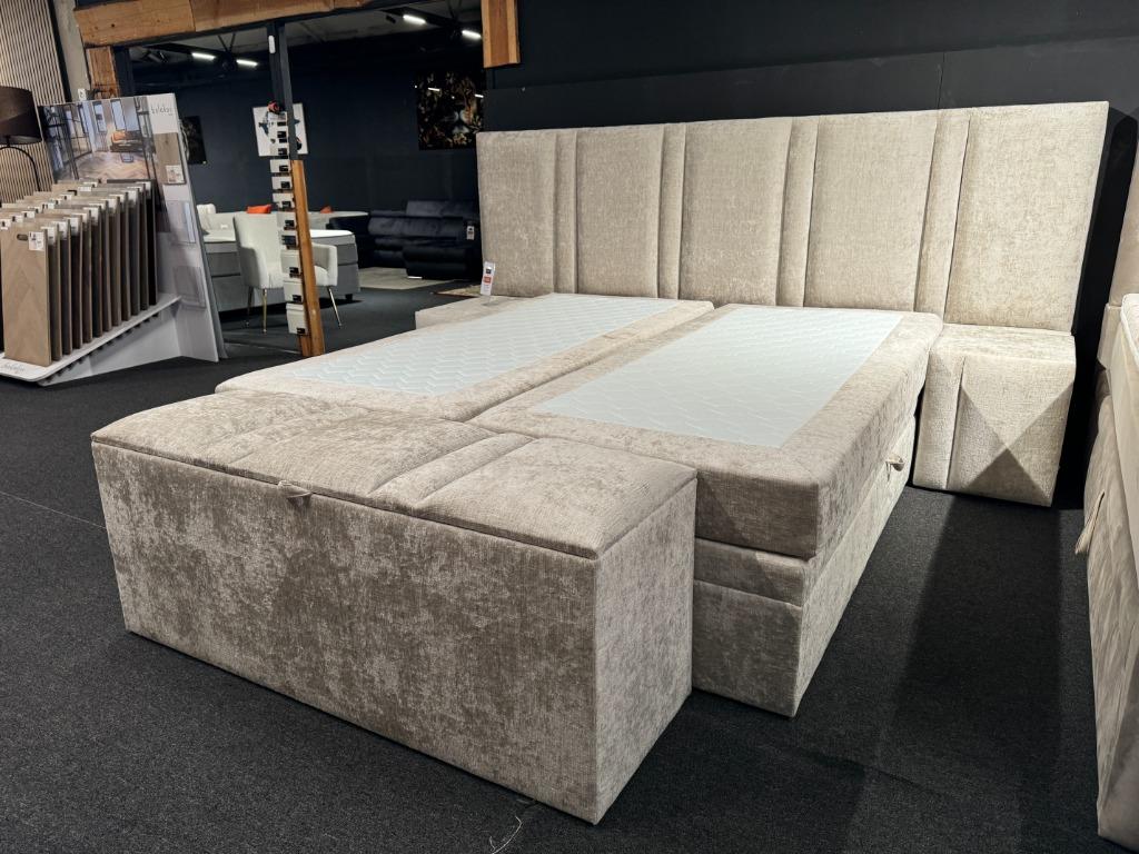 Voorraad | Luxe Bed / Boxsprings Met Opbergruimte - Utrecht, Ophalen, Info@trendvortex.com, 4131nh, TrendVortex