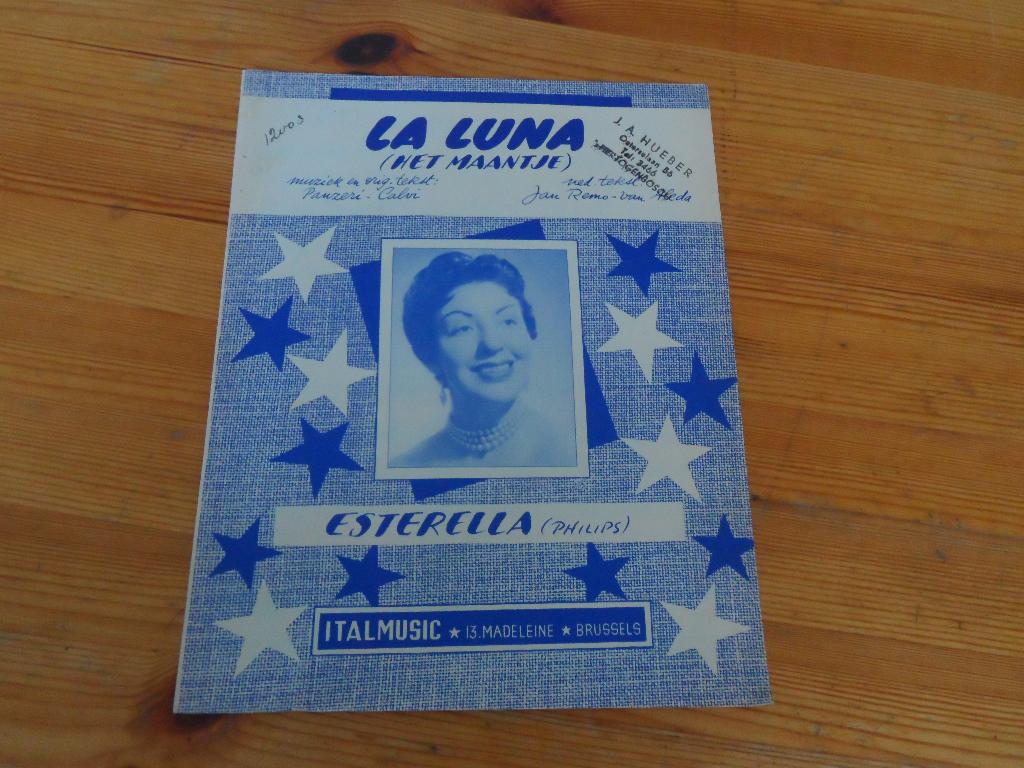 La luna - het maantje - panzeri / calvi - esterella, Muziek en Instrumenten, Gebruikt, Gitaar, Ophalen of Verzenden, Artiest of Componist