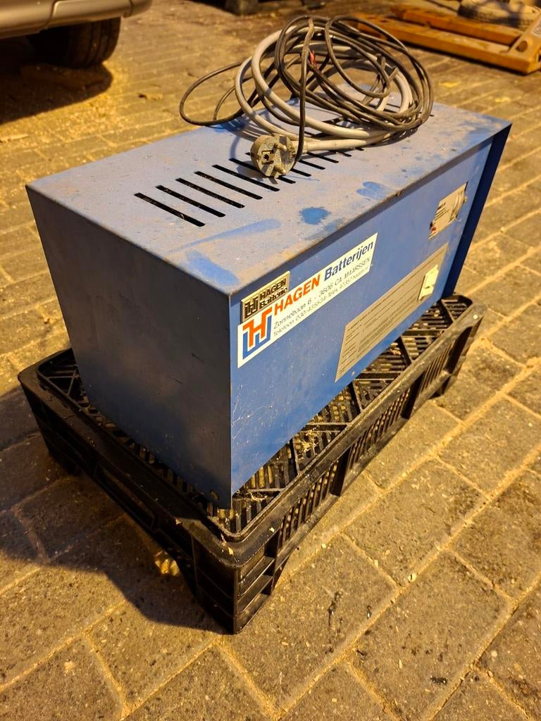 Acculader, Ophalen, Gebruikt, Universele onderdelen