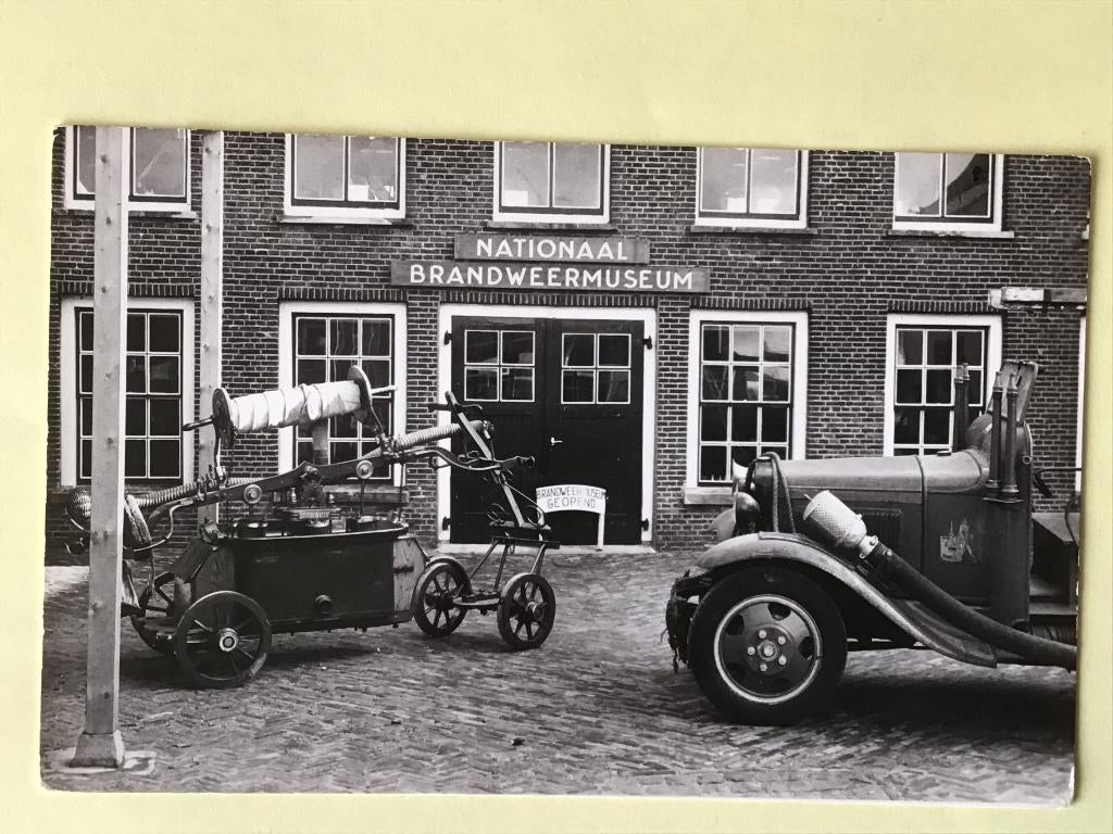 Hellevoetsluis Brandweermuseum 1975, Ophalen of Verzenden, 1960 tot 1980, Ongelopen, Zuid-Holland
