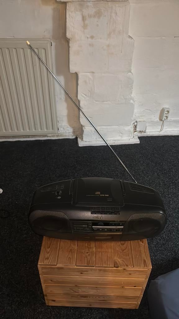 Sony radio cassette, Audio, Tv en Foto, Radio's, Ophalen of Verzenden, Gebruikt, Radio, Met cd-speler