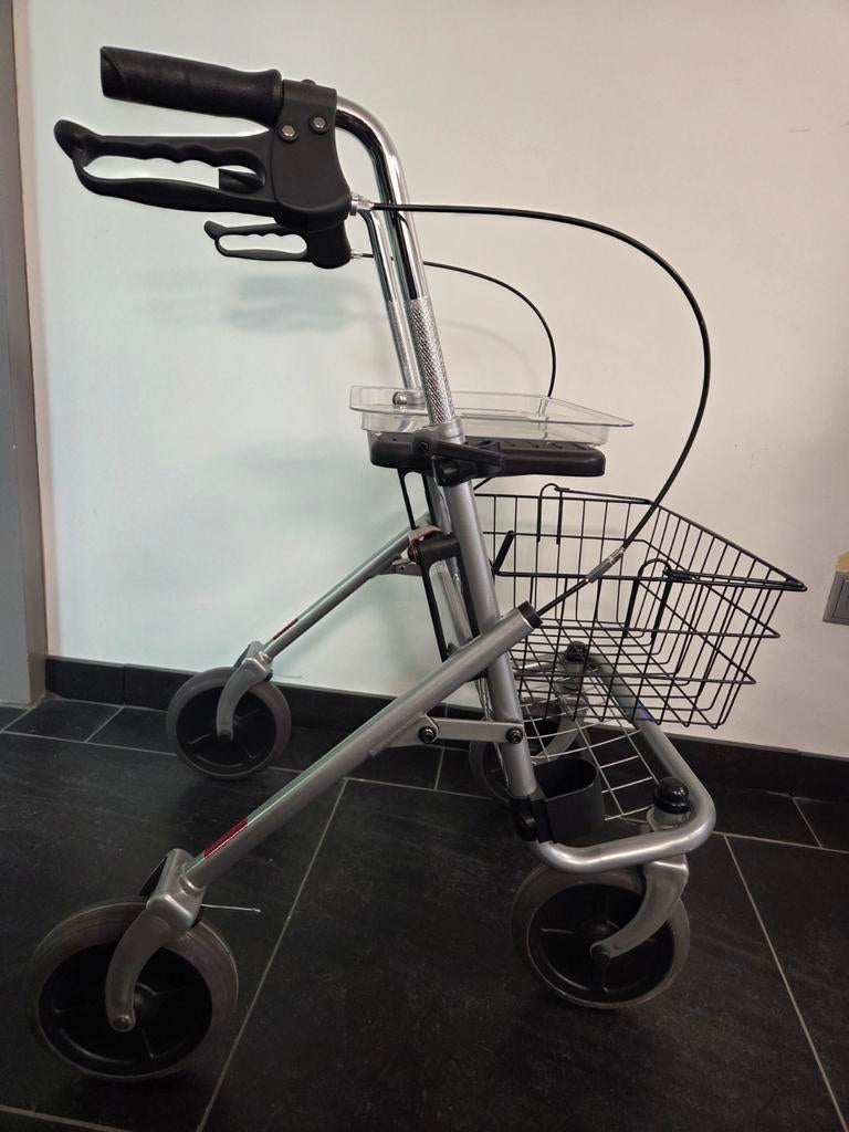 Nieuwe rollator, Thuasne Quatro, Ophalen, Nieuw