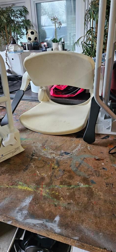 wc beugels ,stoel voor badkamer, Ophalen, Zo goed als nieuw