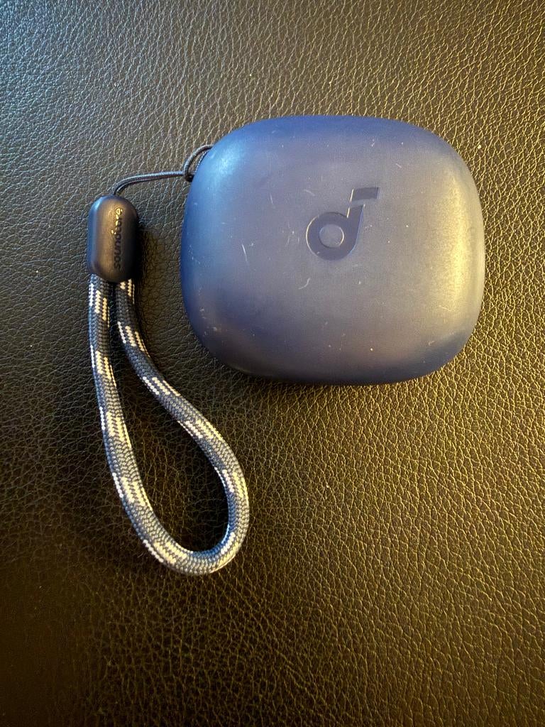 Original SOUNDCORE P20i blue charging case, Ophalen of Verzenden, Gebruikt, In oorschelp (earbud)