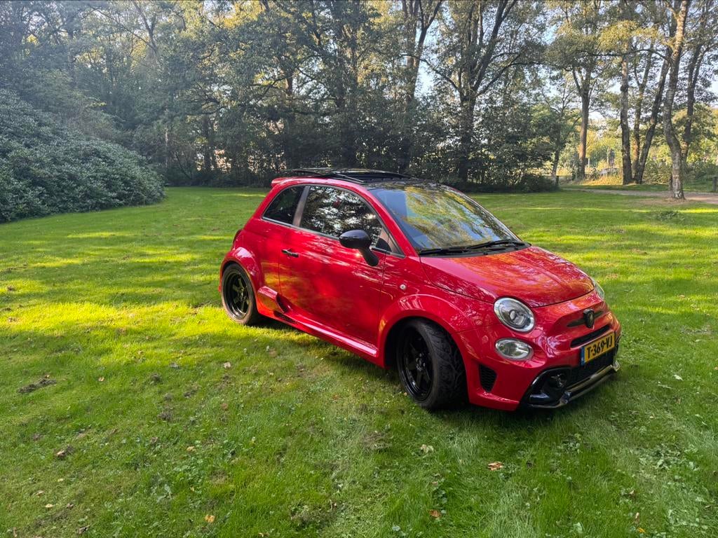 Zeer unieke Fiat 500 spa edition nr 41 1.4 121KW A 2022 Rood, Voorwielaandrijving, 4 cilinders, 4 stoelen, Handgeschakeld