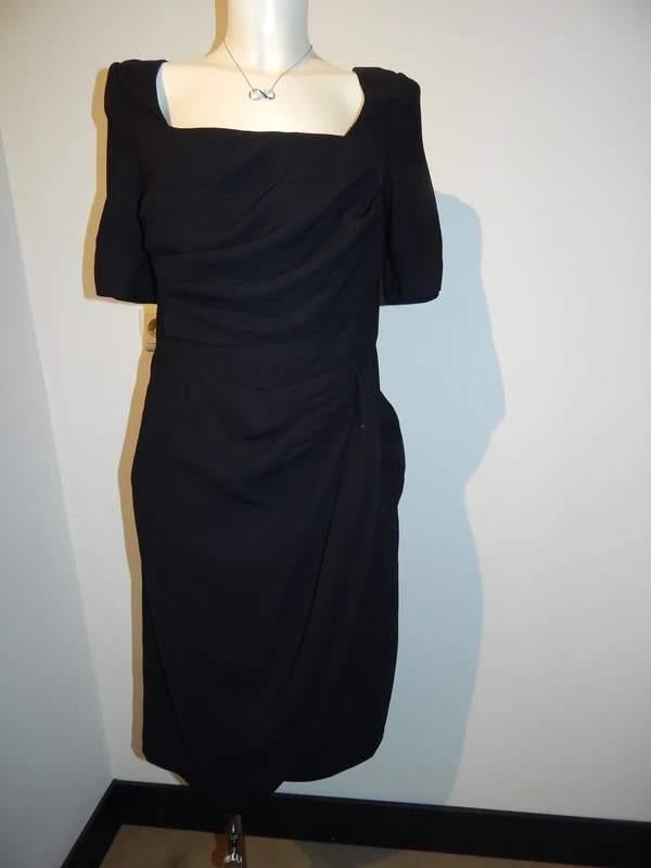 Hunza chique jurk vierkante hals draperie look mooi M, Kleding | Dames, Maat 38/40 (M), Verzenden, Zwart, Zo goed als nieuw