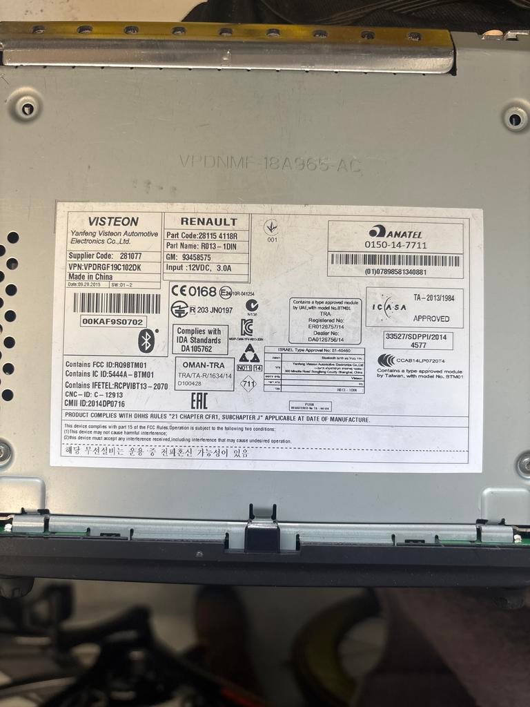 Renault Autoradio R013-10RN, Ophalen, Gebruikt