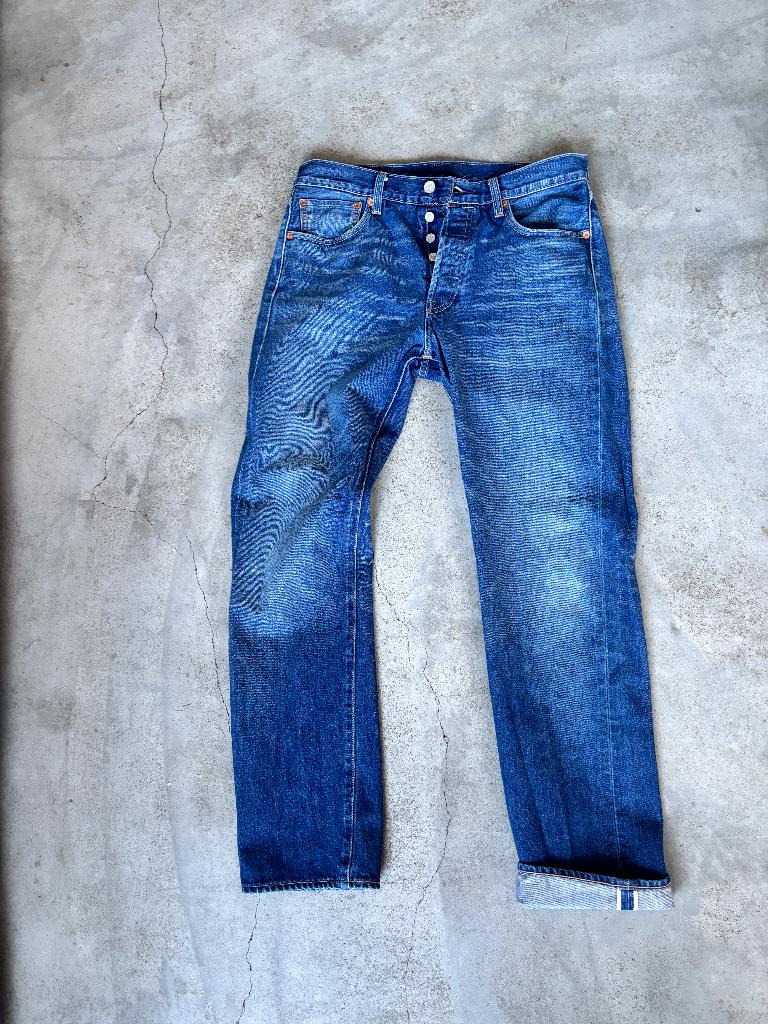 Levi's 501 selvedge jeans w32, Blauw, W32 (confectie 46) of kleiner, Ophalen of Verzenden, Zo goed als nieuw