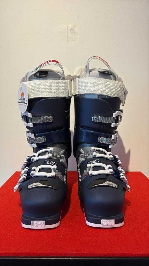 Tecnica Mach1 95W LV 23/23.5, Schoenen, Ophalen of Verzenden, Info@tecnicagroup.com, Skiën