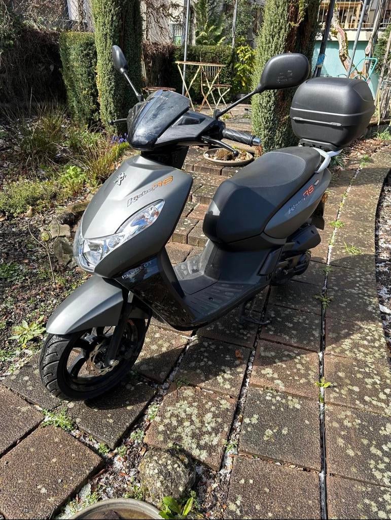 Peugeot kisbee 50cc 4t 2016, lage km stand, Ophalen of Verzenden, Zo goed als nieuw, Benzine, Peugeot
