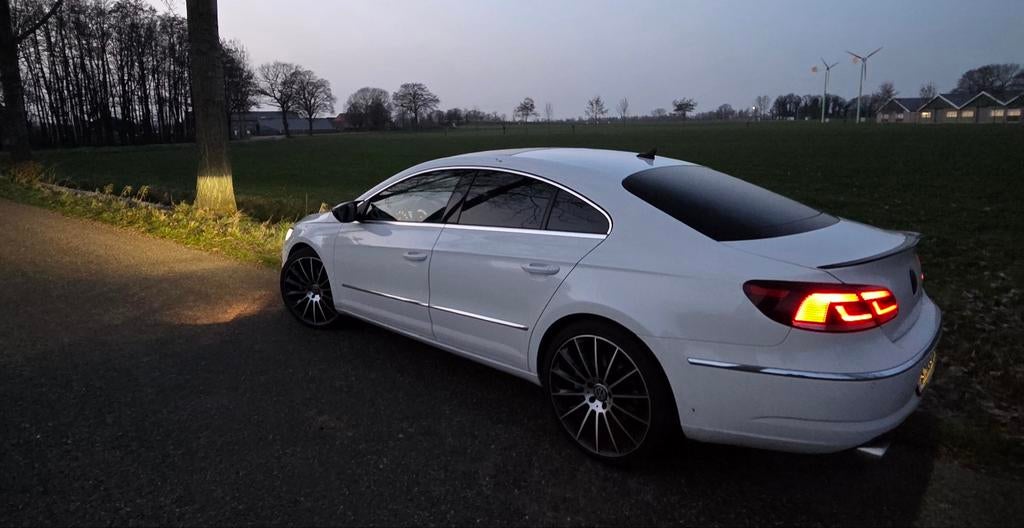 Passat 3.6 V6 FSI CC 4MOTION AUT Wit 300pk beperkte inruil, Auto's, Volkswagen, Automaat, Zwart, 4 stoelen, Wit