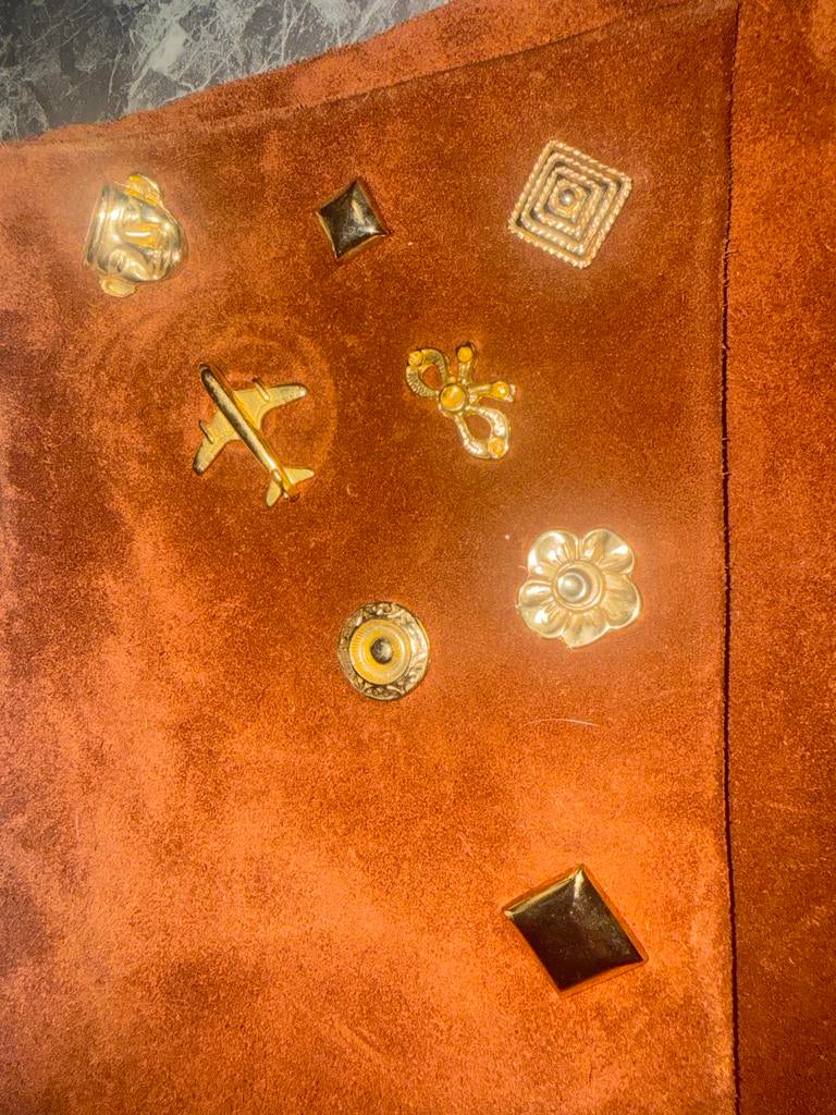 Nieuwe Frontera Suède Bruine Tas met Gouden Pins, Ophalen of Verzenden, Nieuw, Bruin